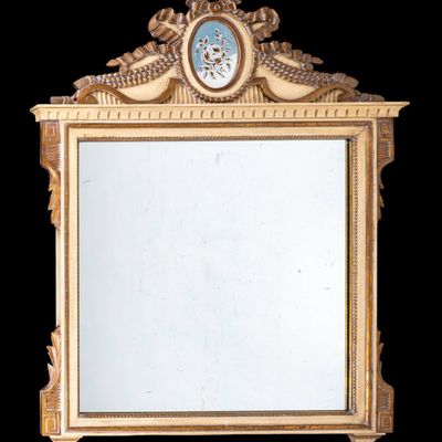 Sale Photo Thumbnail #392: Neoclassical-Style Parcel Giltwood Wall Mirror