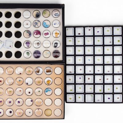 Sale Photo Thumbnail #483: Jeweler's Stock, Hundreds of Loose Gemstones