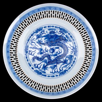 Sale Photo Thumbnail #90: Chinese Blue and White Porcelain Dragon Dish
