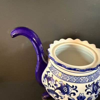 LOT 245: Set of 2 Bombay Blue Porcelain Lidded Urn with Handles