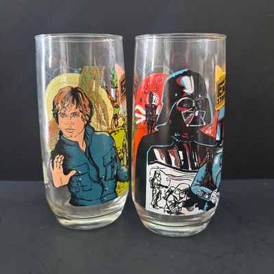 LOT 88: Vintage 1980 Star Wars the Empire Strikes Back Burger King Glasses - Set of 5