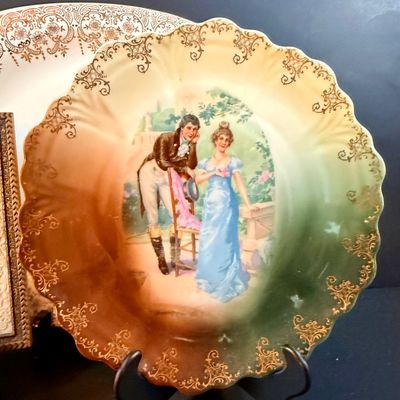 LOT 248: Victorian Inspired Collection of Plates, Figurines, Lamp and More