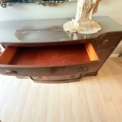 Lot 170: Vintage Mahogany Serpentine Sideboard with Glass Top