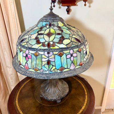 LOT 163: Tiffany Style Table Lamp