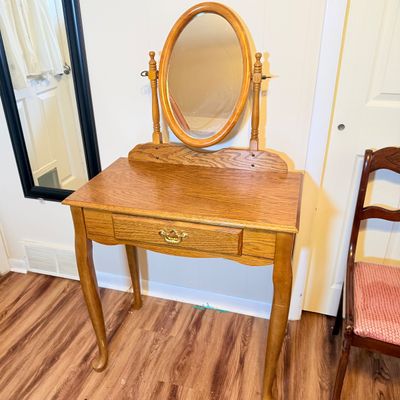 LOT 185: Wood Vanity Table and Mirror and Chair