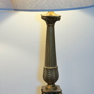 LOT 184: Vintage Metal Table Lamp with Cherubs