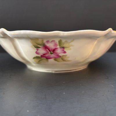 LOT 117: Vintage A. Cameo Creations Lady Hamilton & Master Lambton, Amethyst Glass Shoe, Vintage Jardiniere & More