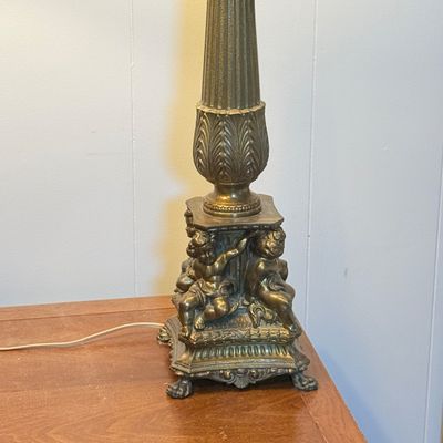 LOT 184: Vintage Metal Table Lamp with Cherubs