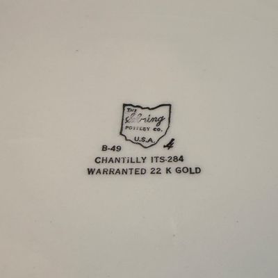 LOT 248: Victorian Inspired Collection of Plates, Figurines, Lamp and More