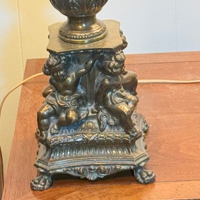 LOT 184: Vintage Metal Table Lamp with Cherubs