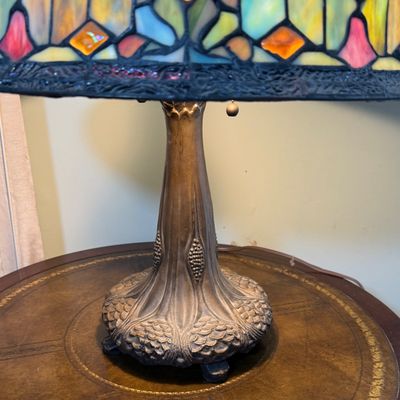 LOT 163: Tiffany Style Table Lamp