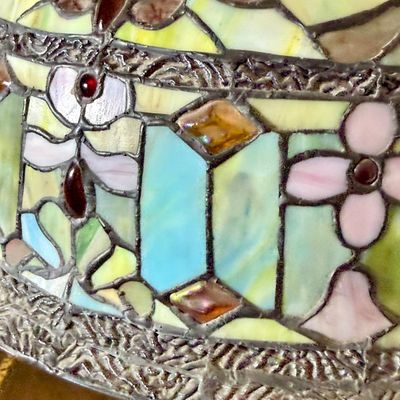 LOT 163: Tiffany Style Table Lamp