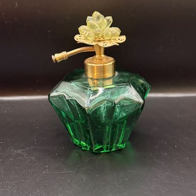 LOT 256: Green Glass Perfume Atomizer and an Amber Glass Lidded Trinket Box