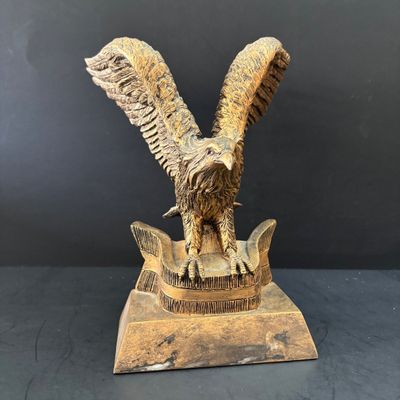 LOT 109: Vintage Federal Style Oval Picture Frame-NO Glass, Resin Brass-Tone Eagle Statue signed PDU & Anchor Hocking Candy Dish