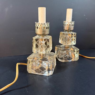 LOT 244: Hollywood Regency Style Filigree Vanity Mirror and Jewelry Box with Glass Lid and Acrylic Cubed Table Lamps