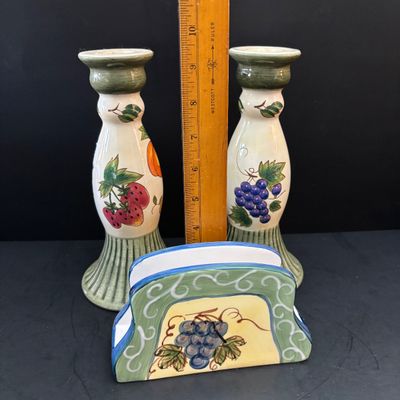 LOT 121: Vintage Tableware & Kitchen Decor: Majolica-Style Grape/Green Leaf Teapot, Rustic Wood Nut Bowl. Egg Dish, Fruit Motif...