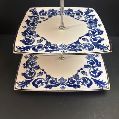 LOT 100: Vintage Bombay & Co. 3-Tier Pastry/Dessert Stand & Cheese/Serving Tray with Original Box