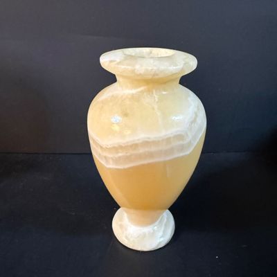 LOT 252: Vintage Junghans Art Deco Mantel Clock and Alabaster Vase