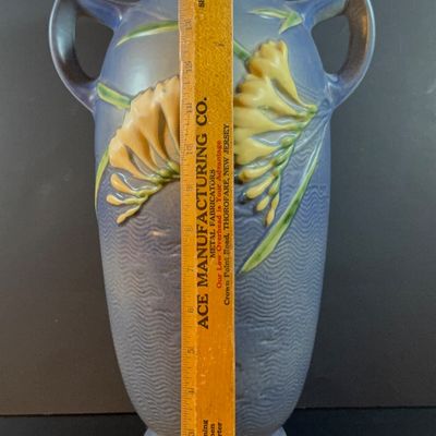 LOT 187: Large Vintage Roseville Blue Freesia Pattern Vase with Handles/Urn