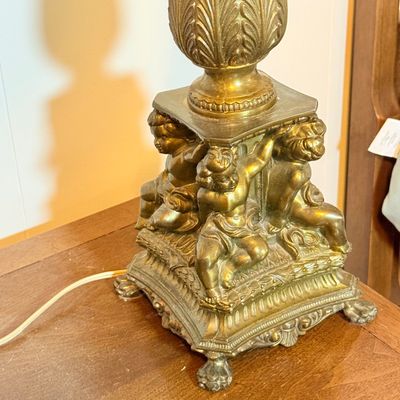LOT 184: Vintage Metal Table Lamp with Cherubs