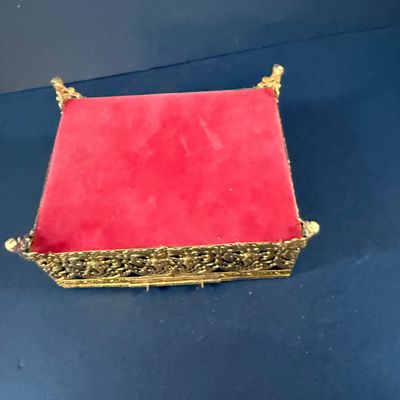 LOT 244: Hollywood Regency Style Filigree Vanity Mirror and Jewelry Box with Glass Lid and Acrylic Cubed Table Lamps