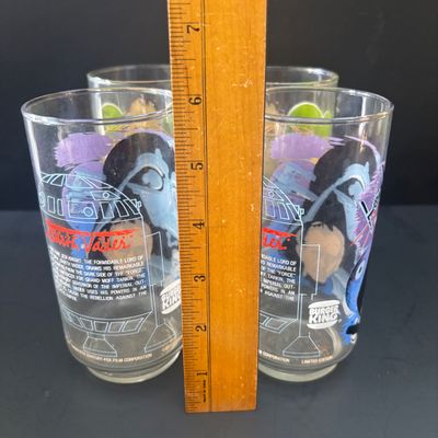 LOT 89: Vintage 1977 Star Wars Burger King Coca-Cola Glasses: Darth Vade & Han Solo w/Chewbacca