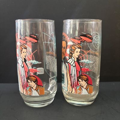LOT 88: Vintage 1980 Star Wars the Empire Strikes Back Burger King Glasses - Set of 5
