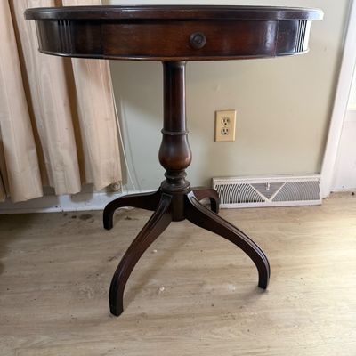 LOT 165: Vintage/Antique Woodend Pedestal Drum Table with Leather Top
