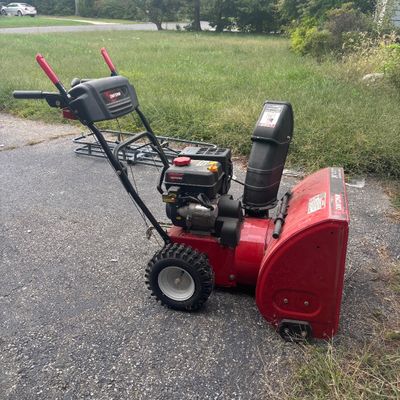 LOT 114: Craftsman 24" Clearing Width Snowblower w/Electric Start