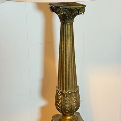 LOT 184: Vintage Metal Table Lamp with Cherubs