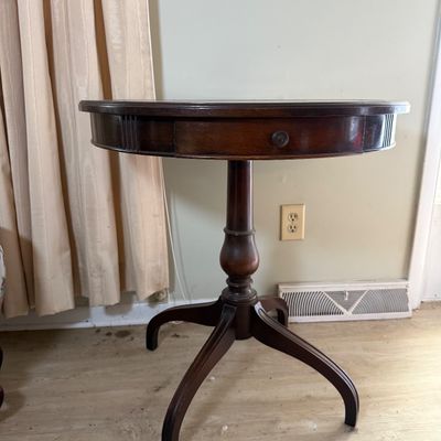LOT 165: Vintage/Antique Woodend Pedestal Drum Table with Leather Top
