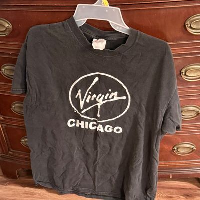 LOT 3: Vintage Band and Music T-Shirts - Yellow Card, Social Diststortion and Guitar Picks