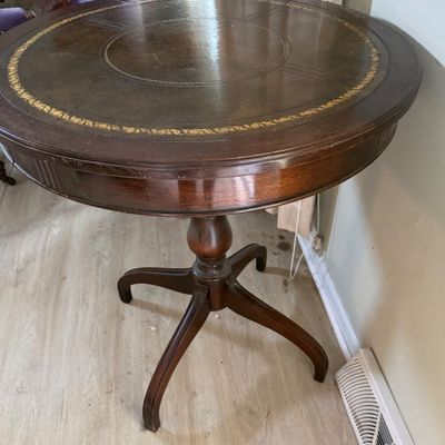 LOT 165: Vintage/Antique Woodend Pedestal Drum Table with Leather Top