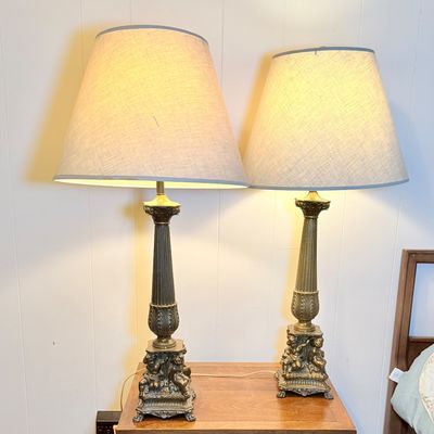 LOT 184: Vintage Metal Table Lamp with Cherubs