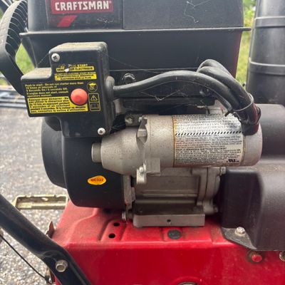 LOT 114: Craftsman 24" Clearing Width Snowblower w/Electric Start