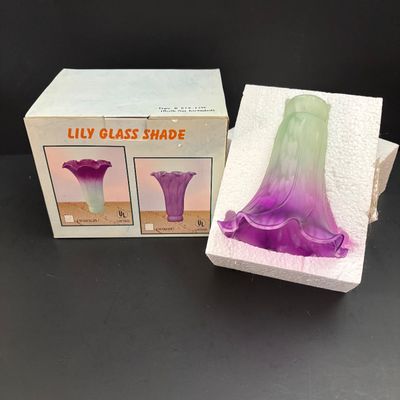LOT 103: Lily Glass Replacement Shades Like New in Box - 6 Pieces