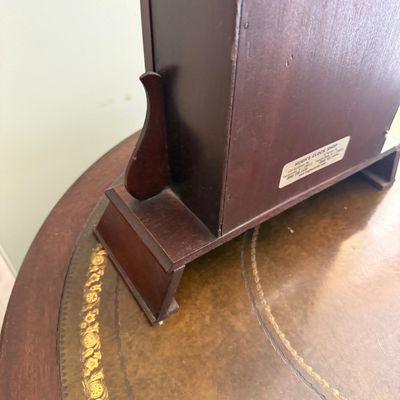 Lot 169: Antique Wooden Parlor Mantel Clock with Keys and Pendulum