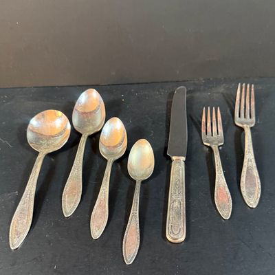 LOT 247: William Roger Silver Plated Flatware/Service Set in Wooden Box