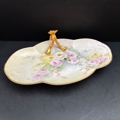 LOT 118: Large Collection of Salt Cellars, Nippon, Anchor Hocking Starlyte Cruet Set, Fifth Avenue Crystal Glass Covered Butter Dish w/...