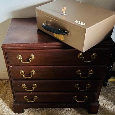 Sale Photo Thumbnail #178