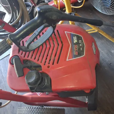Sale Photo Thumbnail #567: Troy bilt psi pressure washer third image