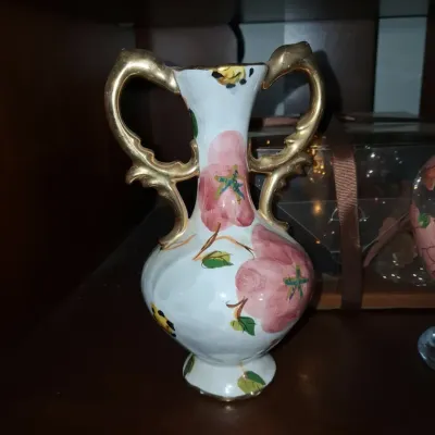 Sale Photo Thumbnail #231: Pereiras valado portugal hand painted vase
