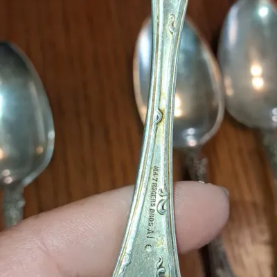 Sale Photo Thumbnail #234: Rogers bros grape pattern silverplate spoons second image