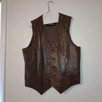 Sale Photo Thumbnail #263: Wilsons suede leather vest