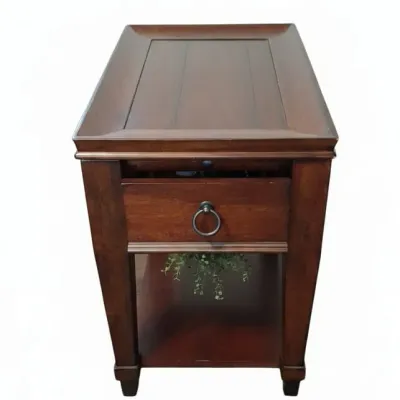 Sale Photo Thumbnail #360: Hammary sunset valley end table
