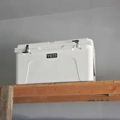 Sale Photo Thumbnail #429: Yeti tundra hard cooler c