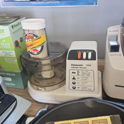 Sale Photo Thumbnail #310: Panasonic kitchen wizard food processor