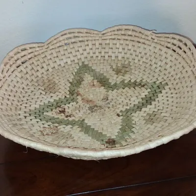 Sale Photo Thumbnail #169: Vintage papago coiled basket tray