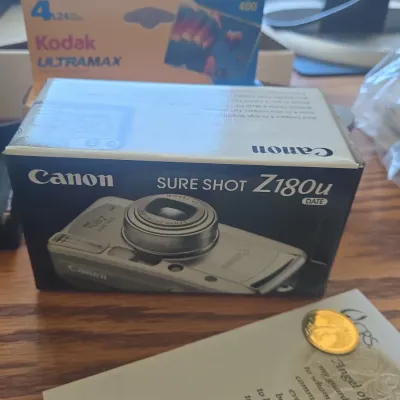 Sale Photo Thumbnail #351: Canon sure shot zu date mm camera