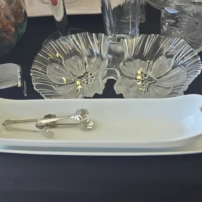 Sale Photo Thumbnail #138: Mikasa hibiscus frost crystal divided serving dish